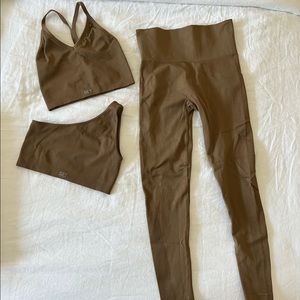 SET ACTIVE workout set